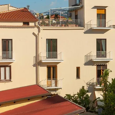 Sorrentovibes - Design In Center דירה סורנטו